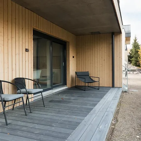 Vakantiehuis Brand New House With Four Bedrooms, Parking, Sauna, Patio *