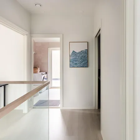 Brand New House With Four Bedrooms, Parking, Sauna, Patio Casa vacanze *
