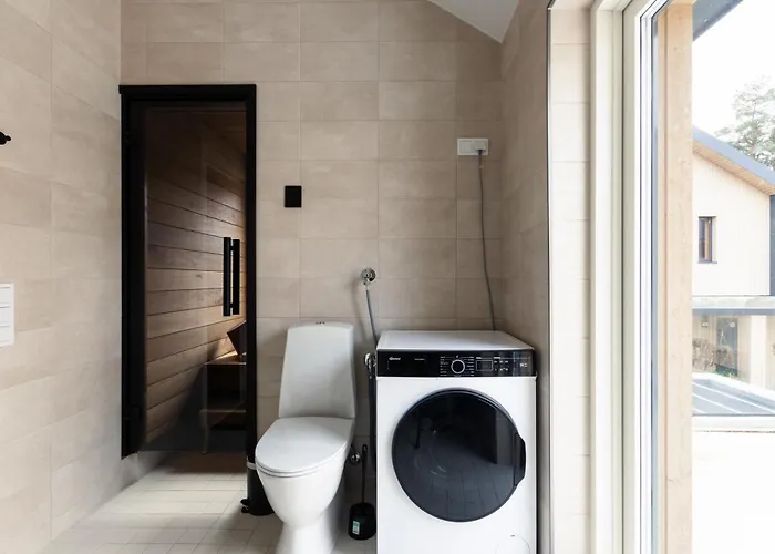 Brand New House With Four Bedrooms, Parking, Sauna, Patio Σπίτι διακοπών Βάνταα