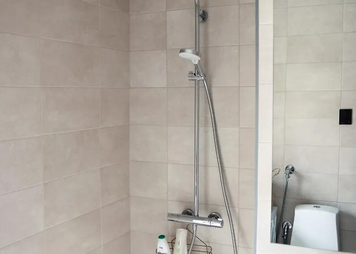 Brand New House With Four Bedrooms, Parking, Sauna, Patio Σπίτι διακοπών