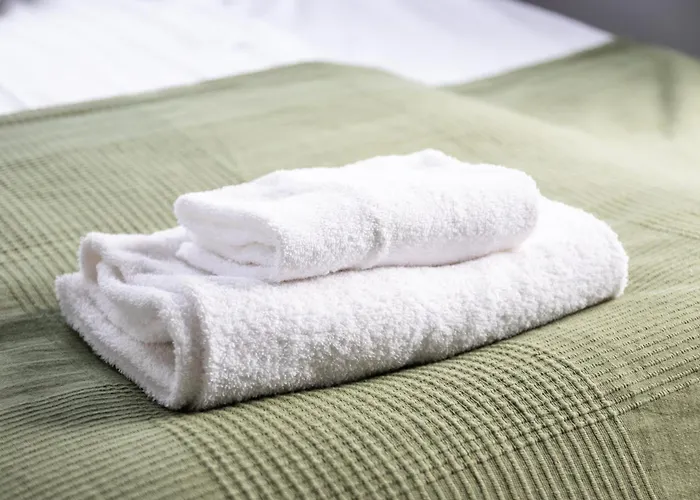 Brand New House With Four Bedrooms, Parking, Sauna, Patio Σπίτι διακοπών